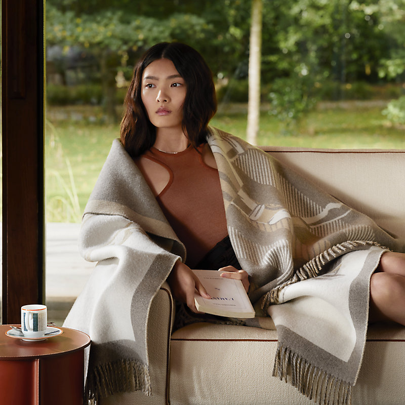Cheval a la Couverture blanket | Hermès USA